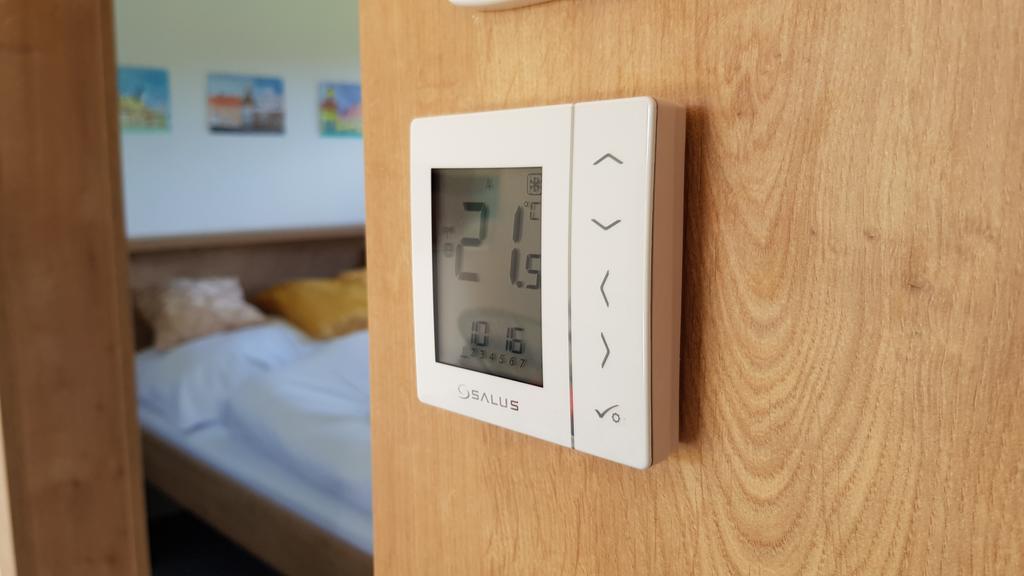 Ydykseb Hotel Frýdlant nad Ostravicí Bagian luar foto